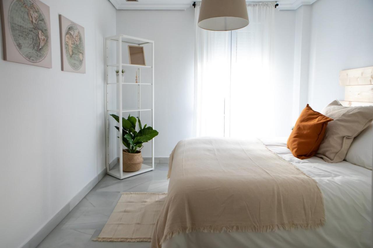 Homely Malaga Larios Exterior photo